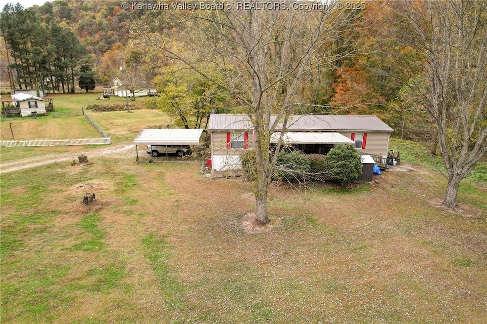90 Chambers Dr, Danville, WV 25053 - photo 1