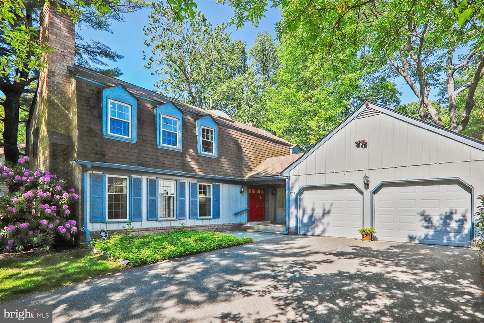 12416 Willow Green Ct, Potomac, MD 20854 - photo 1