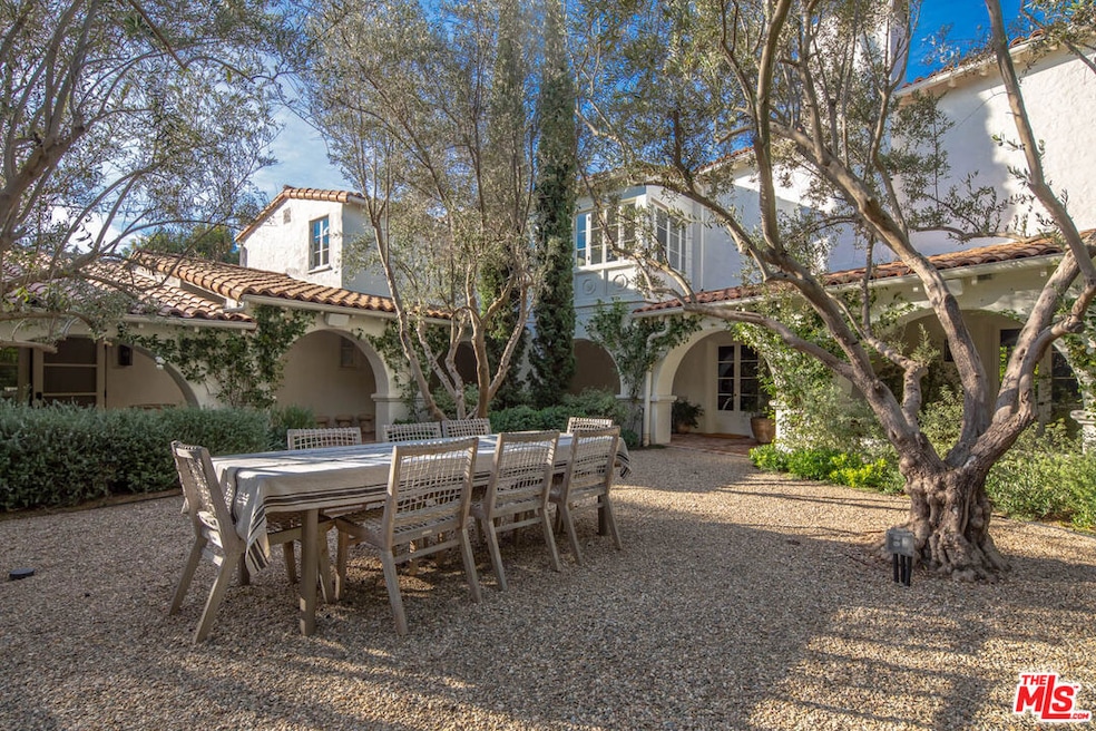 Sold $7,567,560 • Co-Listing Agent