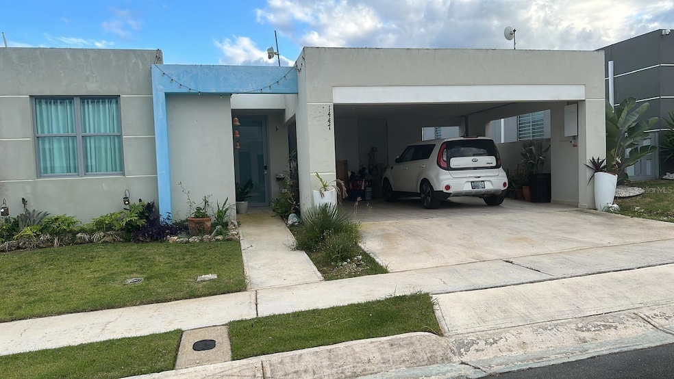 ISLA DE ROQUE ESTATE Calle Atardecer unit G-9, Barceloneta, PR 00617 - photo 1