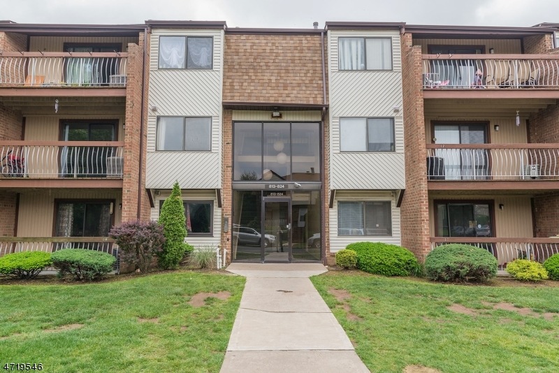 815 Edison Glen Terrace, Edison, NJ 08837 - photo 1