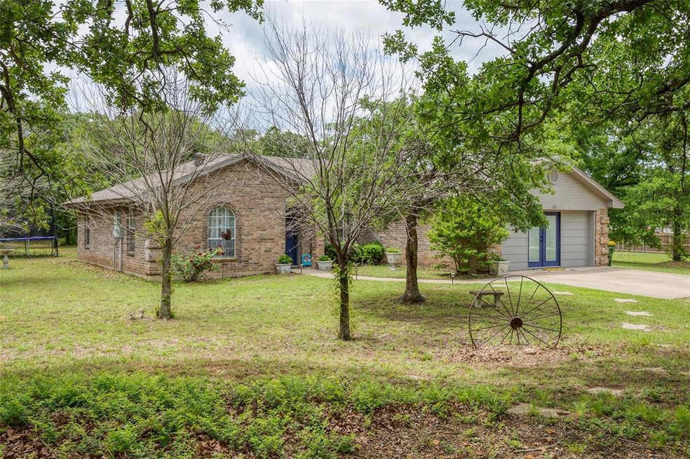 297 Eagles Way, Springtown, TX 76082 - photo 1