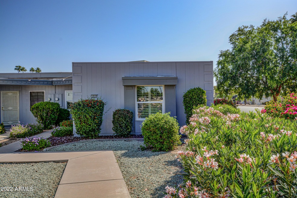 10522 W Palmeras Dr, Sun City, AZ 85373 - photo 1