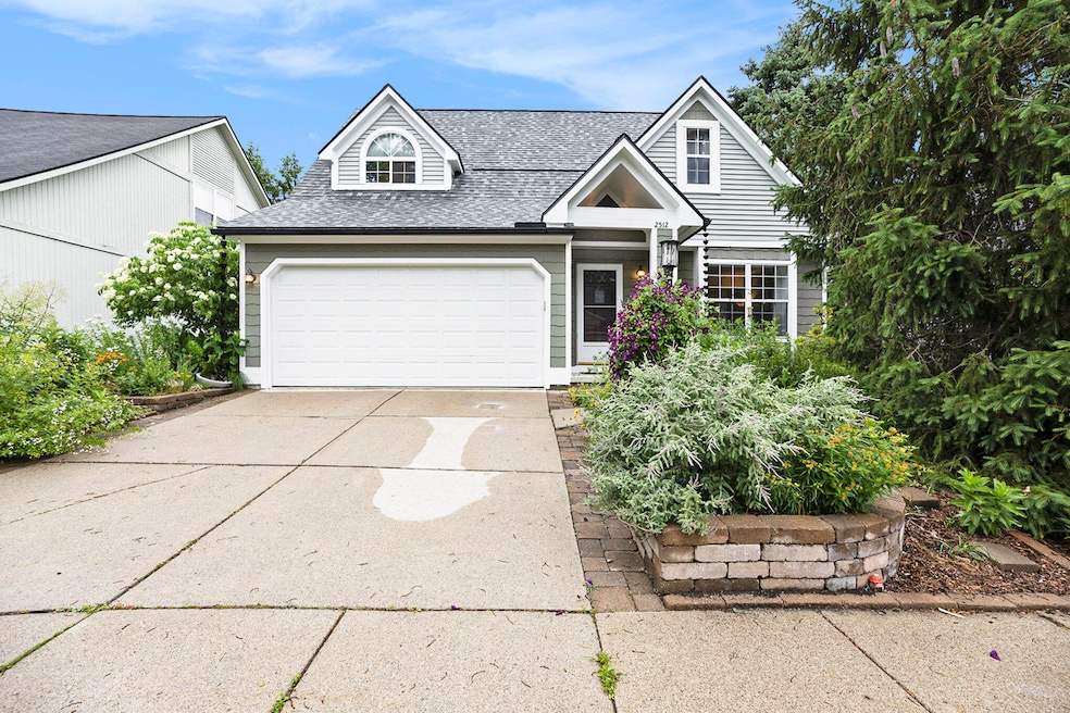 2512 Jade Ct unit 18, Ann Arbor, MI 48103 - photo 1