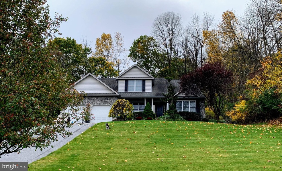 4640 Dunham Dr, Reading, PA 19606 - photo 1