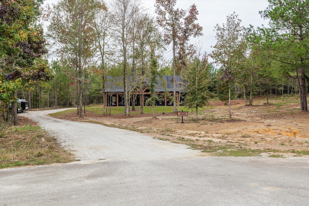 02-P1247212