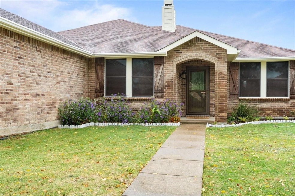 2921 Reata Dr, Wylie, TX 75098 - photo 1