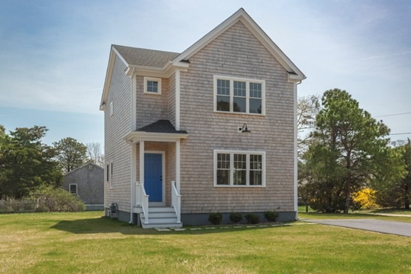 471B Old Barnstable Rd, East Falmouth, MA 02536 - photo 1