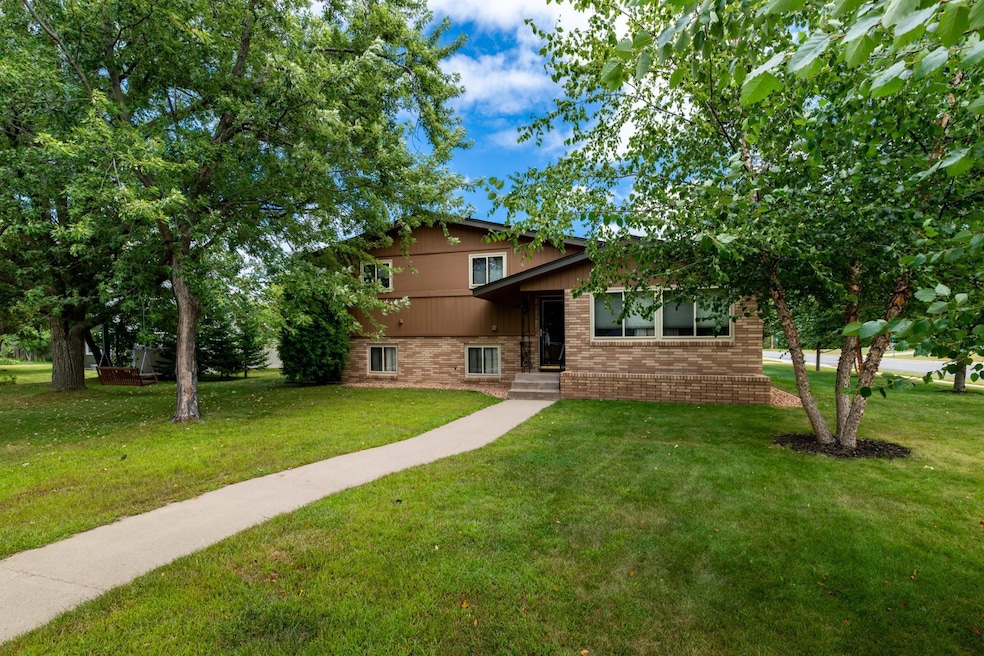 Pending $269,900 • Co-Listing Agent