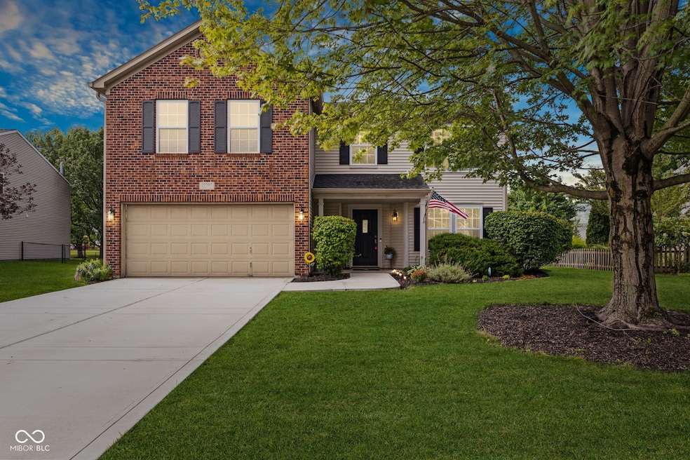 10707 Raven Ct, Fishers, IN 46038 - photo 1