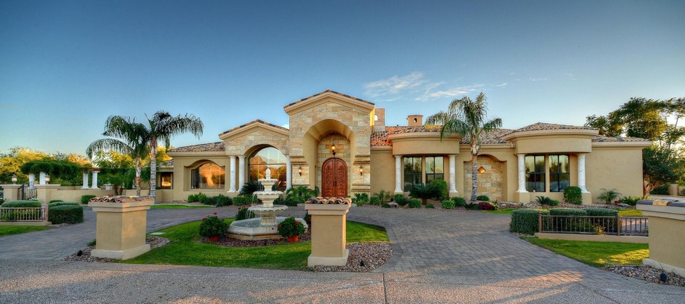 Excellent Curb Appeal