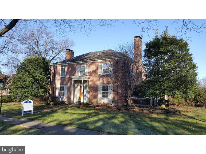 1233 Monroe Ave, Reading, PA 19610 - photo 1