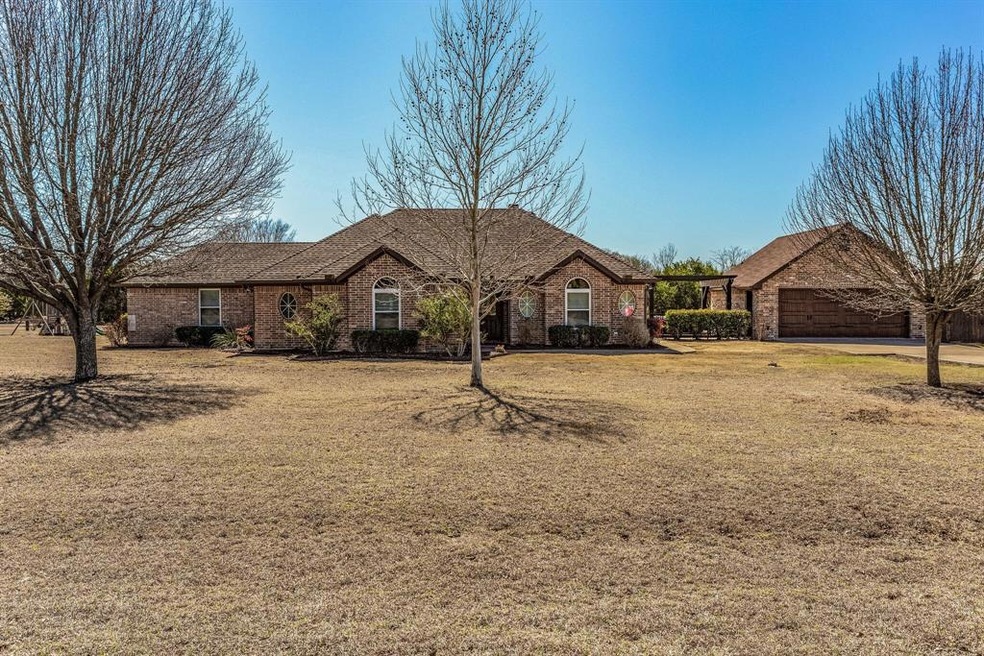 36048 Cedar Ridge Dr, Whitney, TX 76692 - photo 1