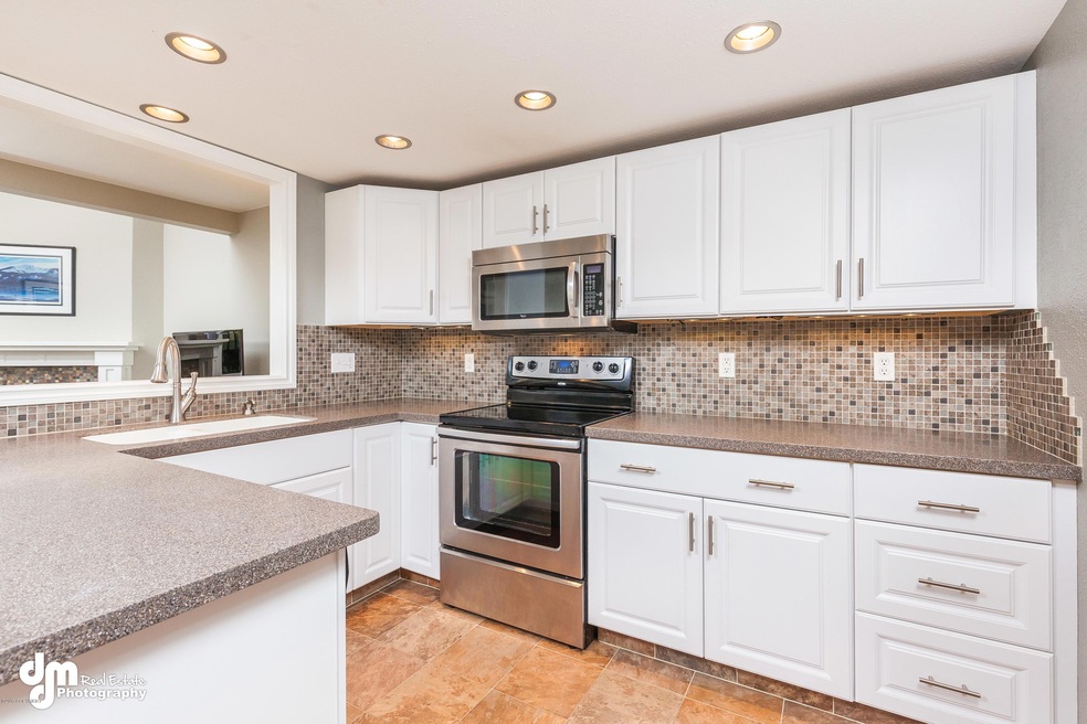 Fully Upgraded Kitchen!