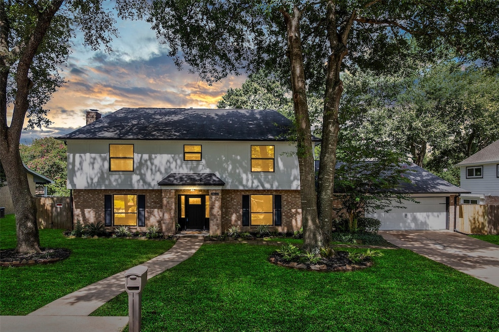 Recently extensively updated Tomball home near Tom