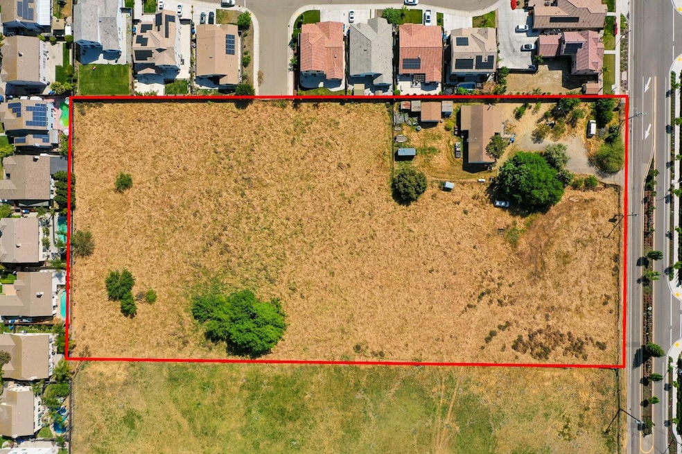 1957 W Woodward Ave, Manteca, CA 95337 - photo 1