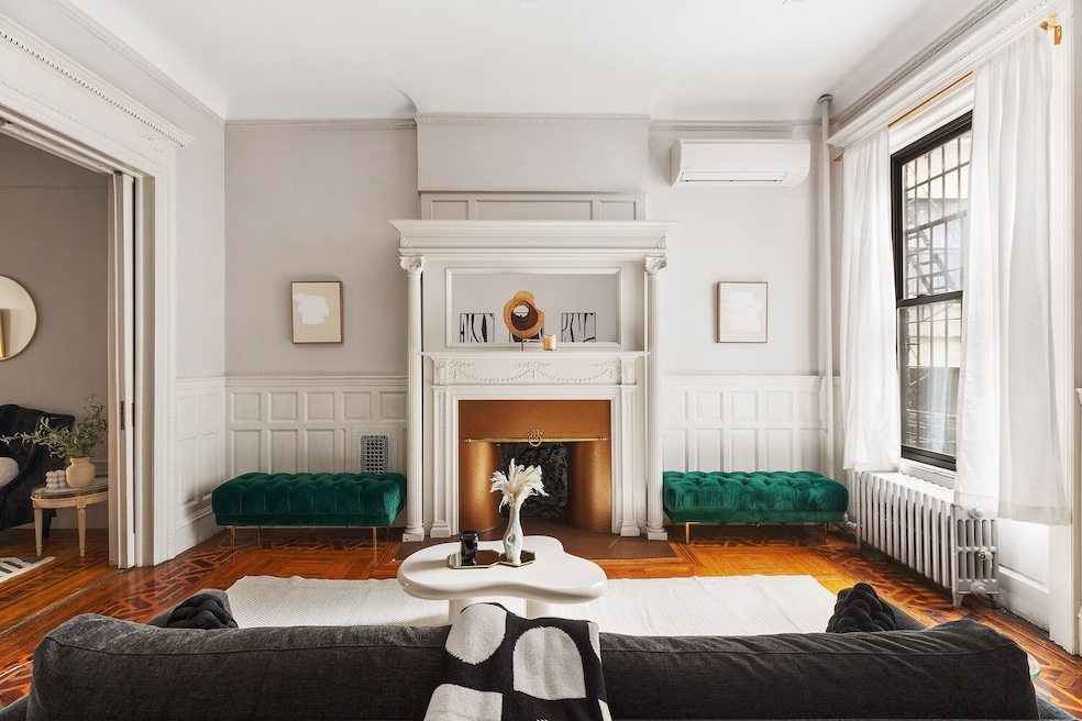 For Sale $2,995,000 • Co-Listing Agent