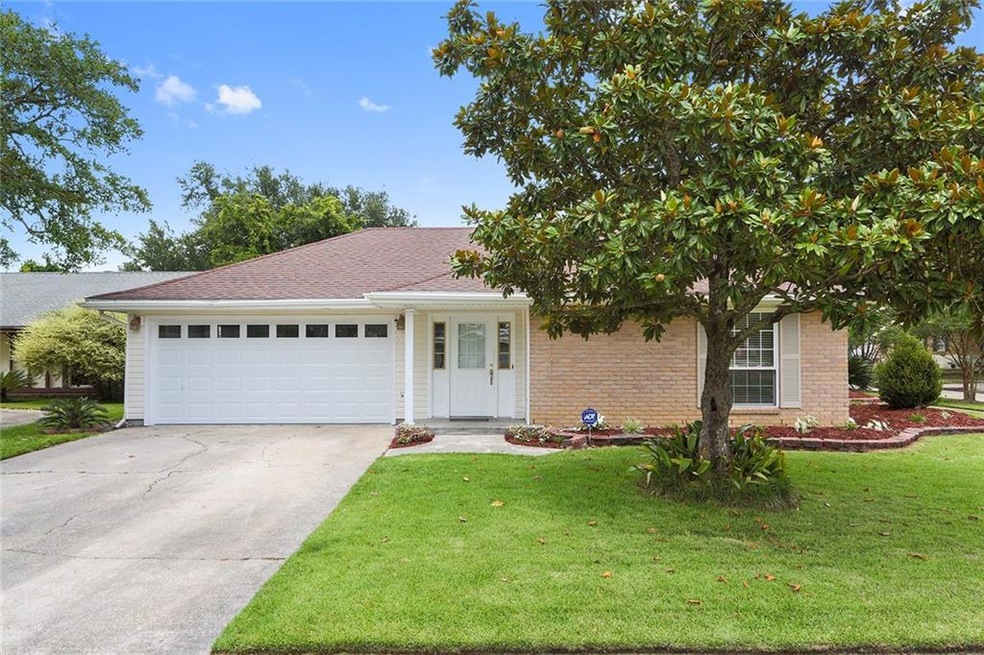 202 Canberra Ct, Slidell, LA 70458 - photo 1