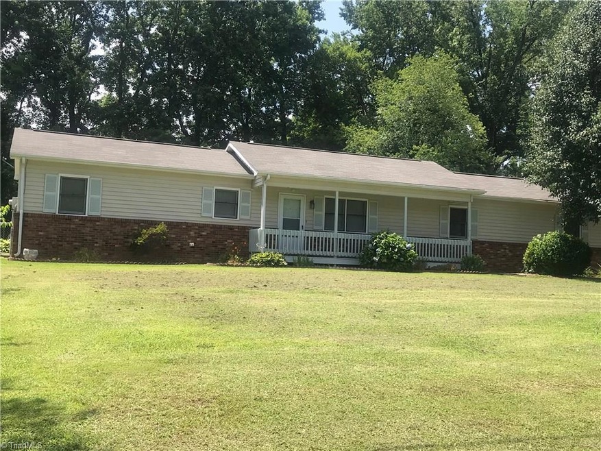 100 Meredith Dr, Archdale, NC 27263 - photo 1