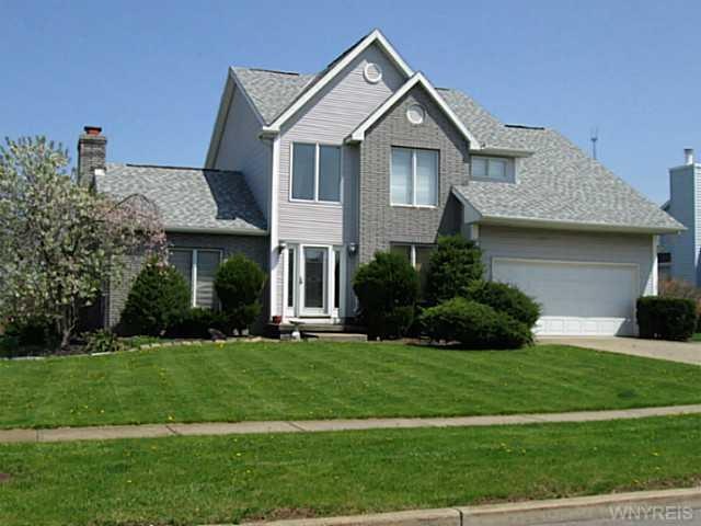 Exterior Front Beautiful curb appeal
