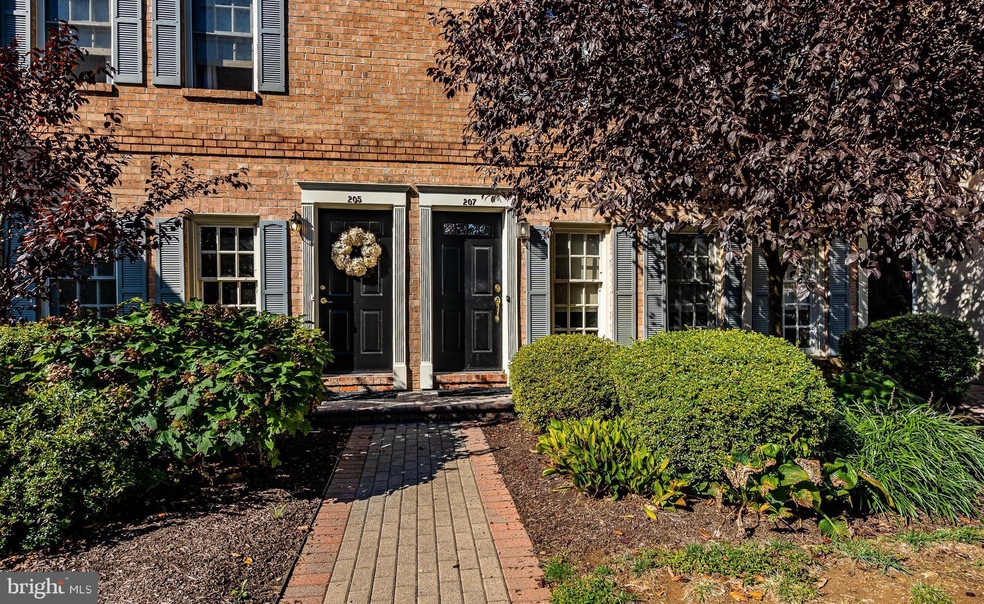 Sold $225,000 • Co-Listing Agent