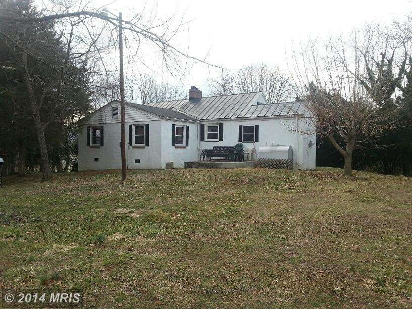 4928 Stonewall Jackson Hwy, Bentonville, VA 22610 - photo 1