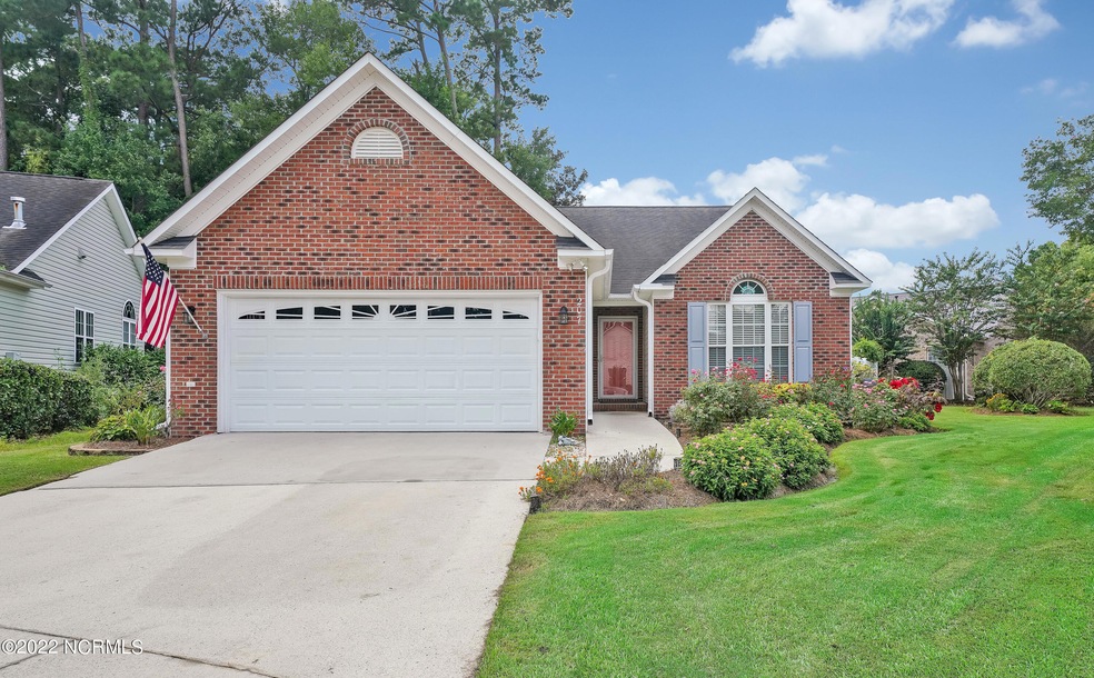 207WatersPointCourt-01