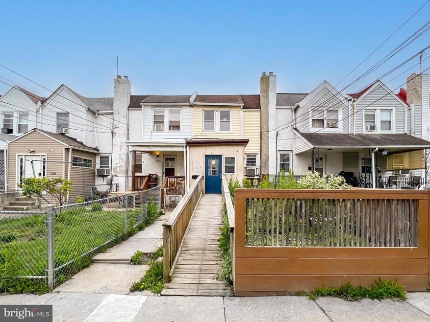 7152 Radbourne Rd, Upper Darby, PA 19082 - photo 1