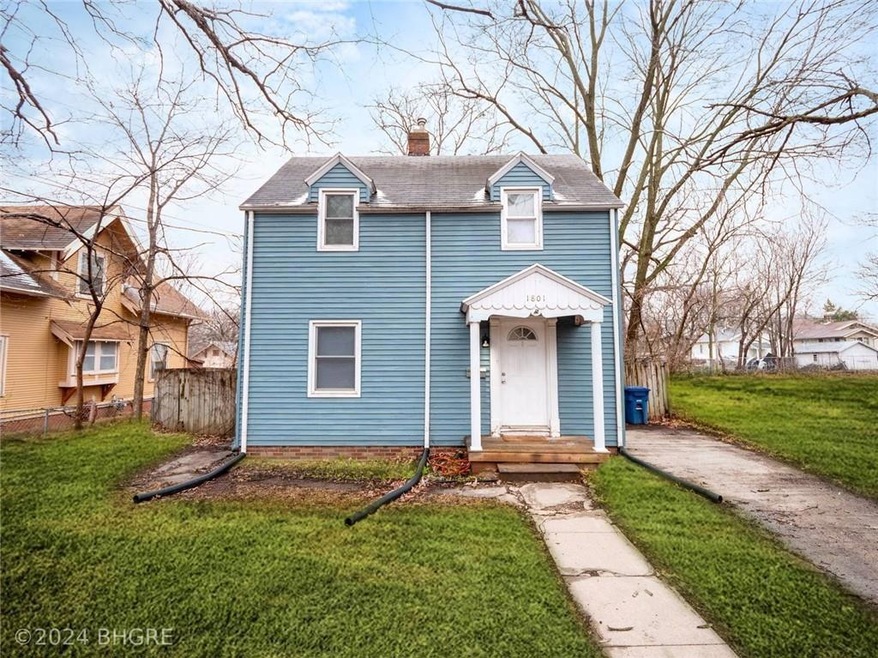 1801 23rd St, Des Moines, IA 50310 - photo 1