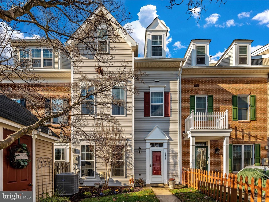 8734 Orchard Green Ct, Odenton, MD 21113 - photo 1
