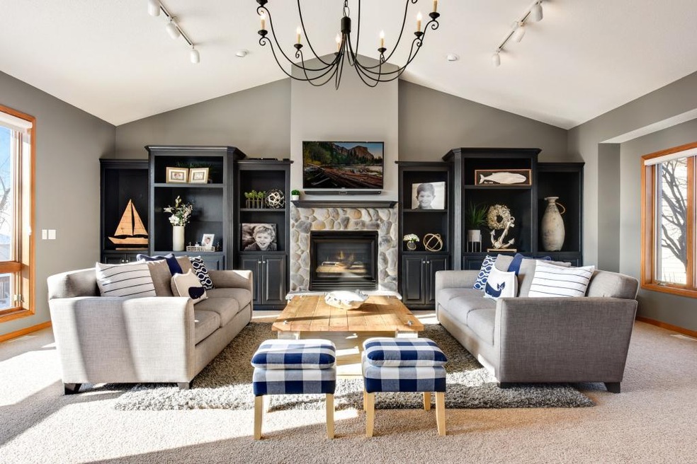Gorgeous open floor plan, perfect for entertaining