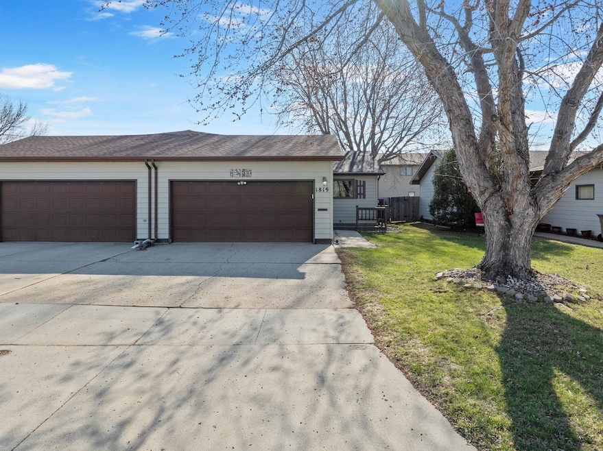 Under Contract $239,900