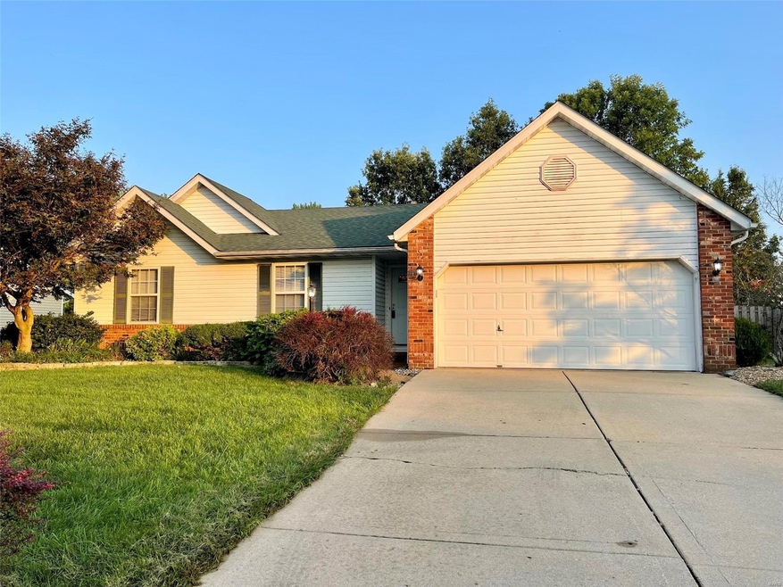 2325 Westchester Dr, Maryville, IL 62062 - photo 1