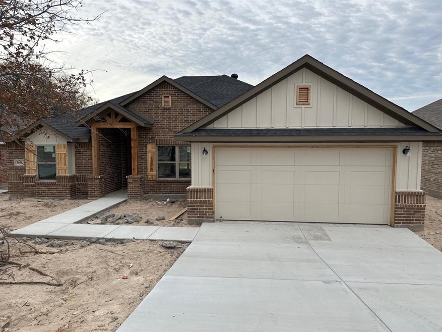 1664 Whiterock Dr, Weatherford, TX 76086 - photo 1