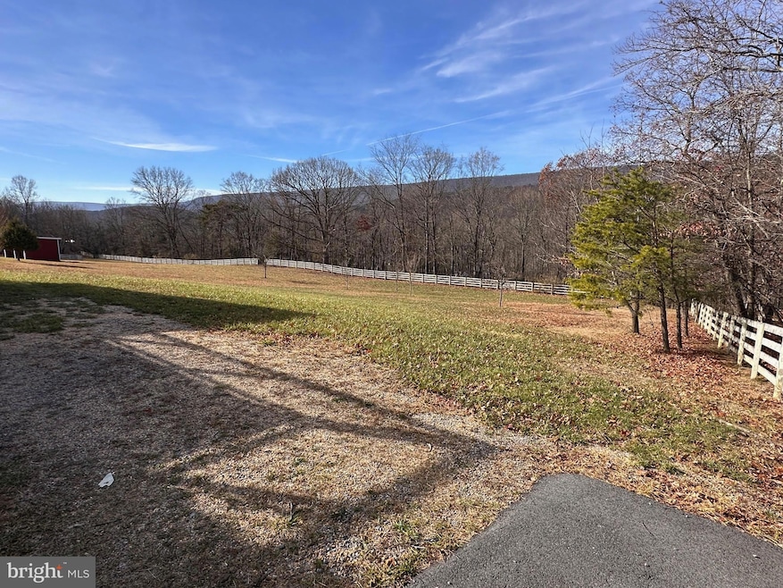 22 Silverhill Ln, Berkeley Springs, WV 25411 - photo 1