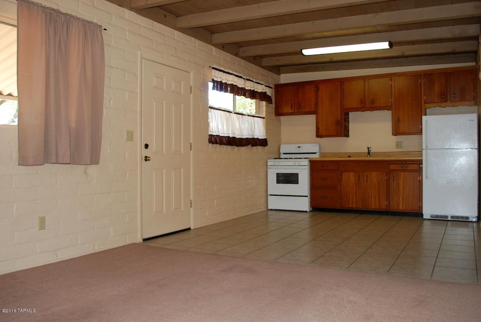 319 E Roger Rd, Tucson, AZ 85705 - photo 1