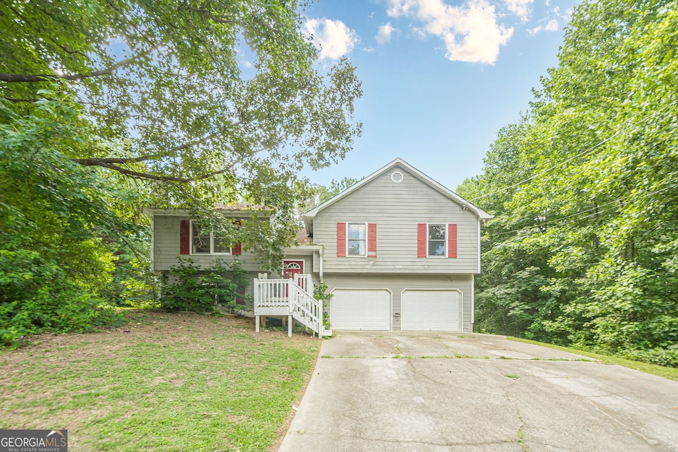 554 Oak Landing Cir, Douglasville, GA 30134 - photo 1