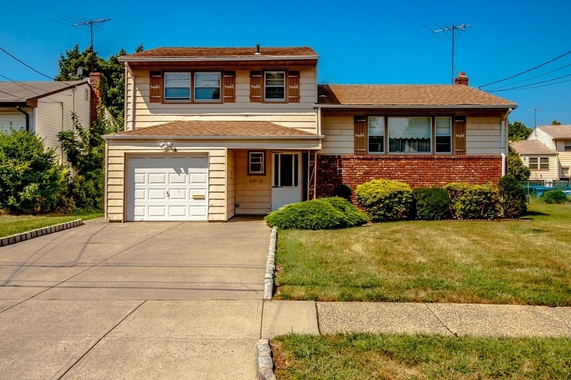 2803 Allen Ave, Union, NJ 07083 - photo 1