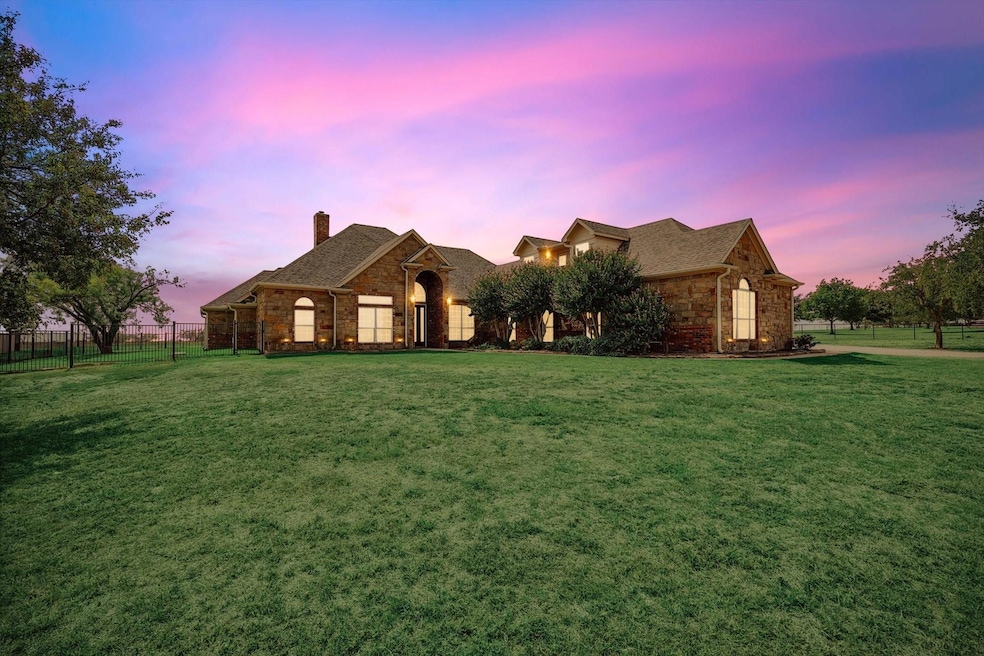 156 Serrano Ct, Weatherford, TX 76087 - photo 1