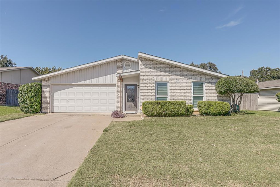 713 Spring Forest Dr, Bedford, TX 76021 - photo 1