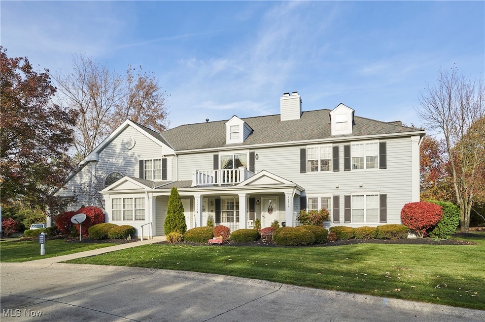 23514 Grist Mill Ct unit 4, Olmsted Falls, OH 44138 - photo 1