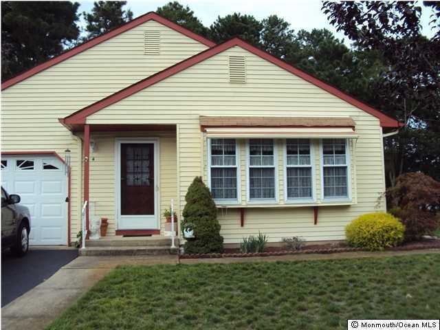 4 Golden Ct, Whiting, NJ 08759 - photo 1