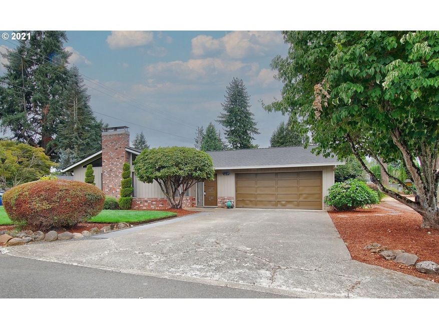 1005 N Lupine Ct, Canby, OR 97013 - photo 1