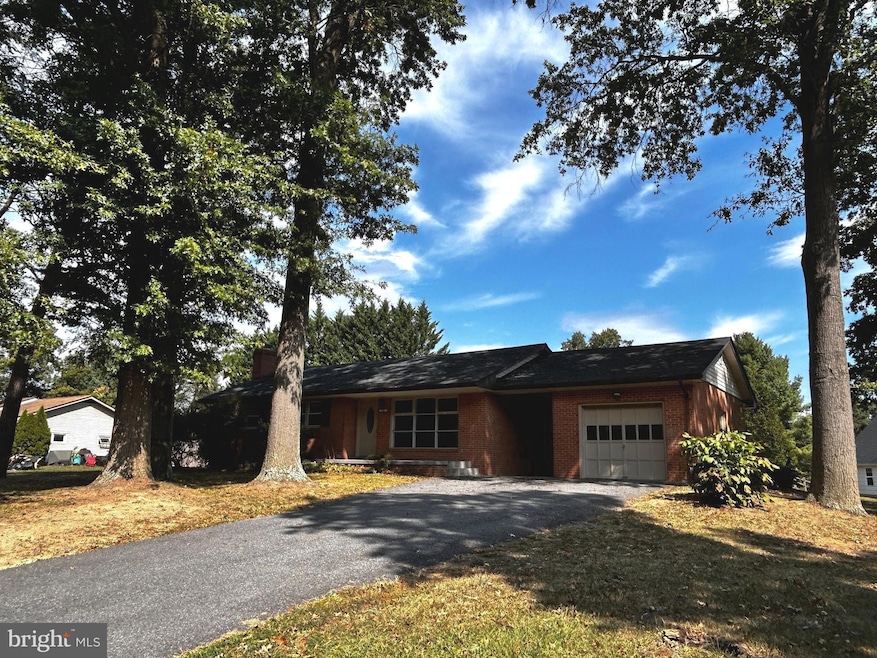 985 Tasker Rd, Stephens City, VA 22655 - photo 1