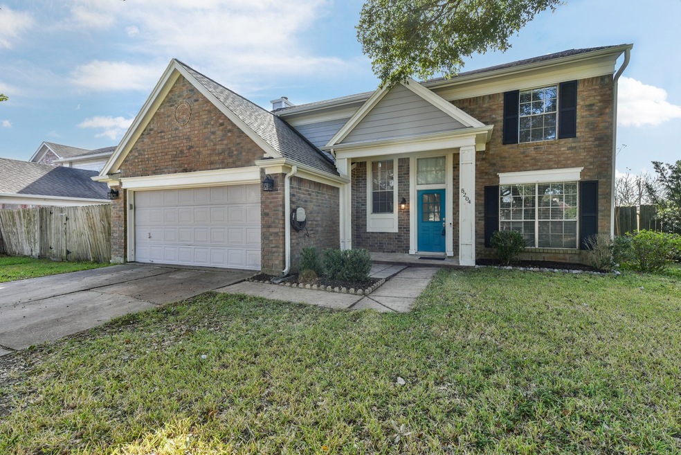 5204 Spring Branch Dr, Pearland, TX 77584 - photo 1