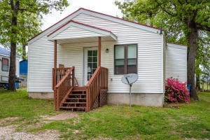 3705 W Overland Cir, Harrison, AR 72601 - photo 1