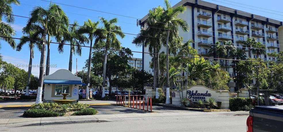 Yolanda Villas unit 120W, Miami, FL 33126 - photo 1