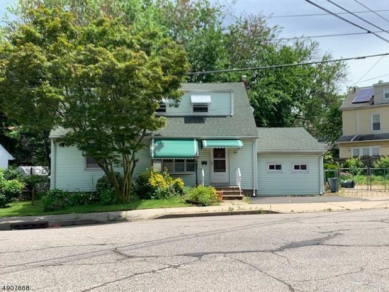 134 Linden St, Passaic, NJ 07055 - photo 1