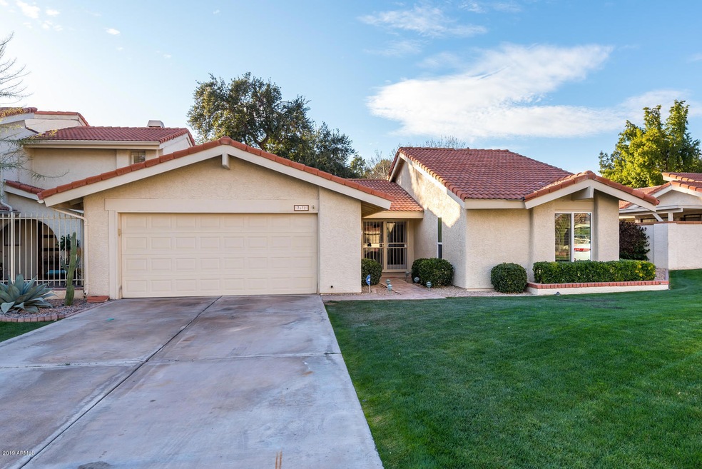 01_7632NPinesview1_mls