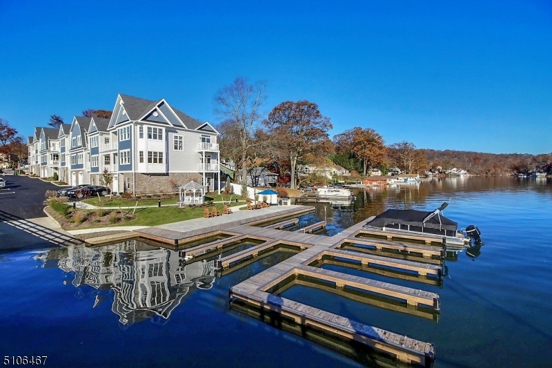 468 River Styx Rd unit 2, Hopatcong, NJ 07843 - photo 1